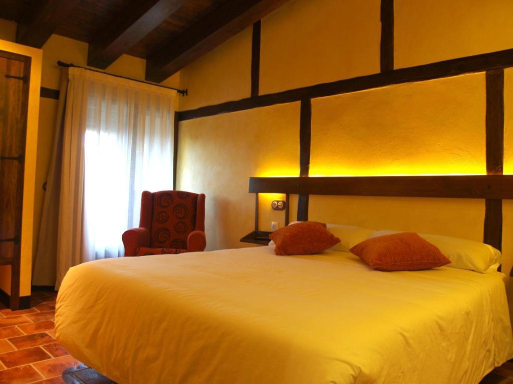 Font D'En Torres Solo Adultos Guest House Morella Room photo