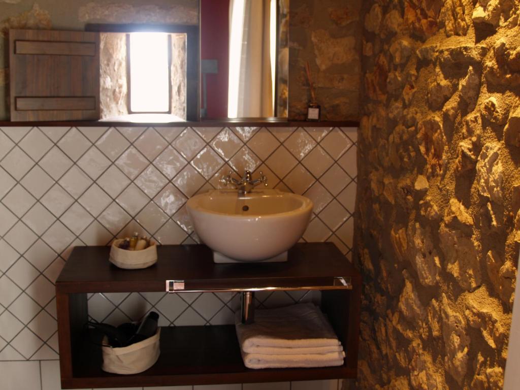 Font D'En Torres Solo Adultos Guest House Morella Exterior photo